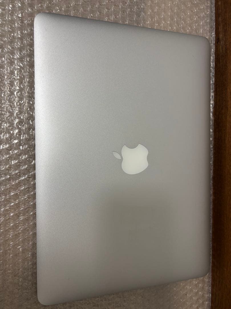 バッテリー新品同様　MacBook Air 13インチ　A1466 SSD