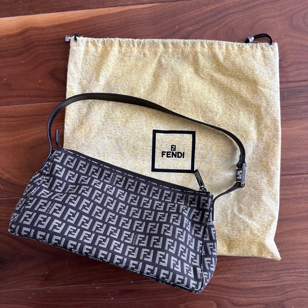 【楓】FENDI フェンディ　ハンドバッグ　ヴィンテージ　ズッカ柄