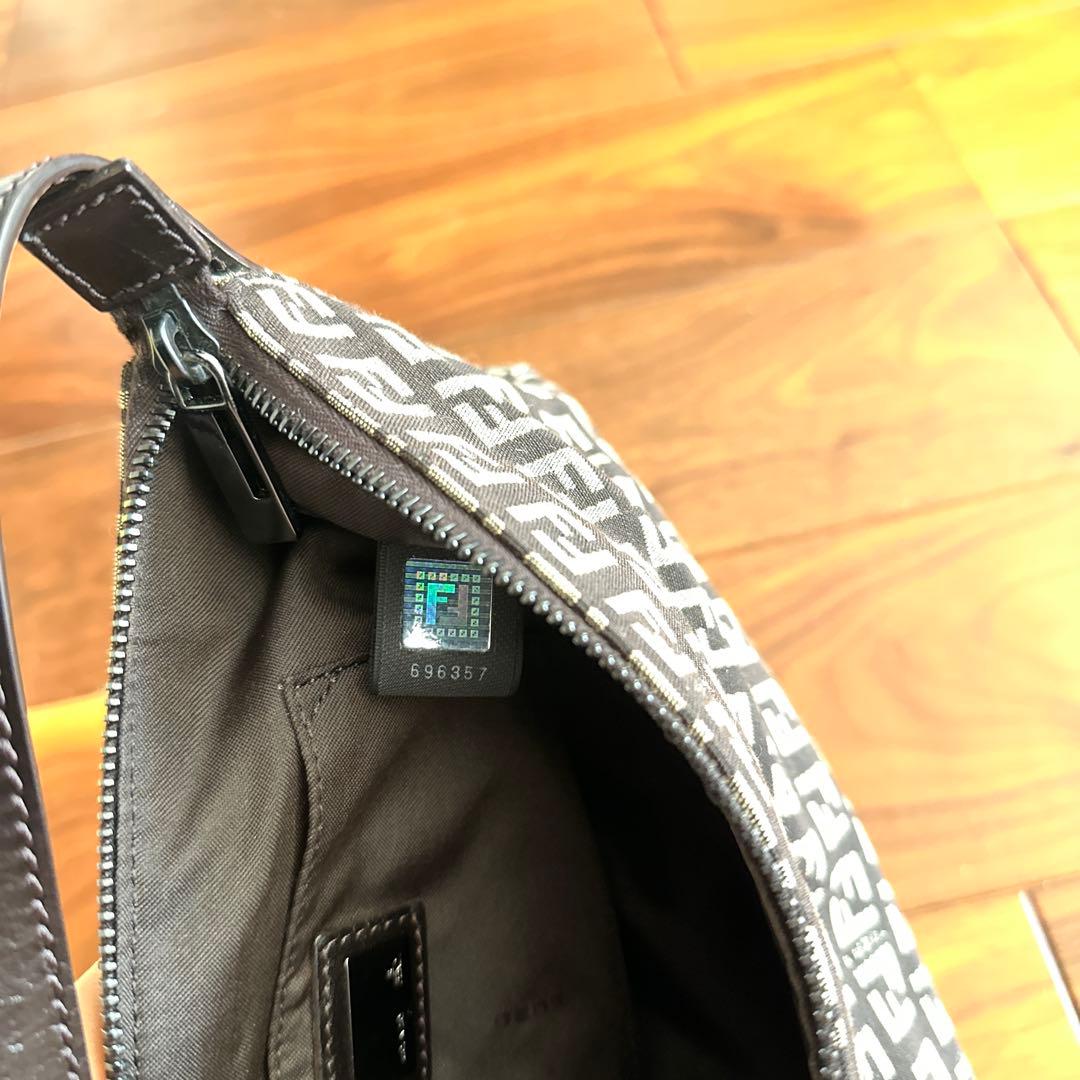 【楓】FENDI フェンディ　ハンドバッグ　ヴィンテージ　ズッカ柄