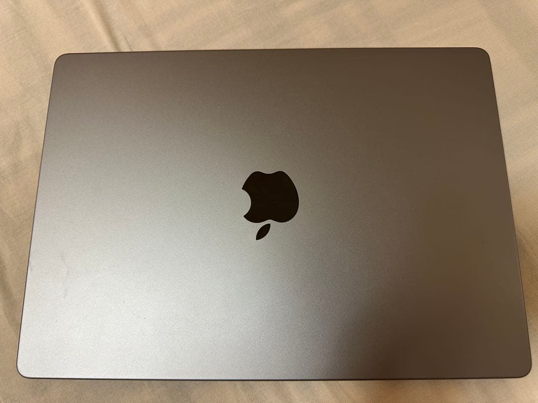 Apple MacBook Pro M3 14 インチ スペースグレイ