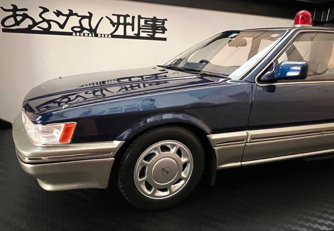 イグニションモデル✖️トミーテック 1/18 あぶない刑事 日産レパード 港3号