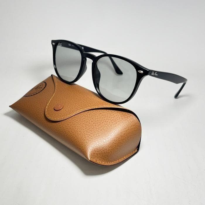 最速納品【新品正規品】RB4259F-60187　レイバン　サングラス