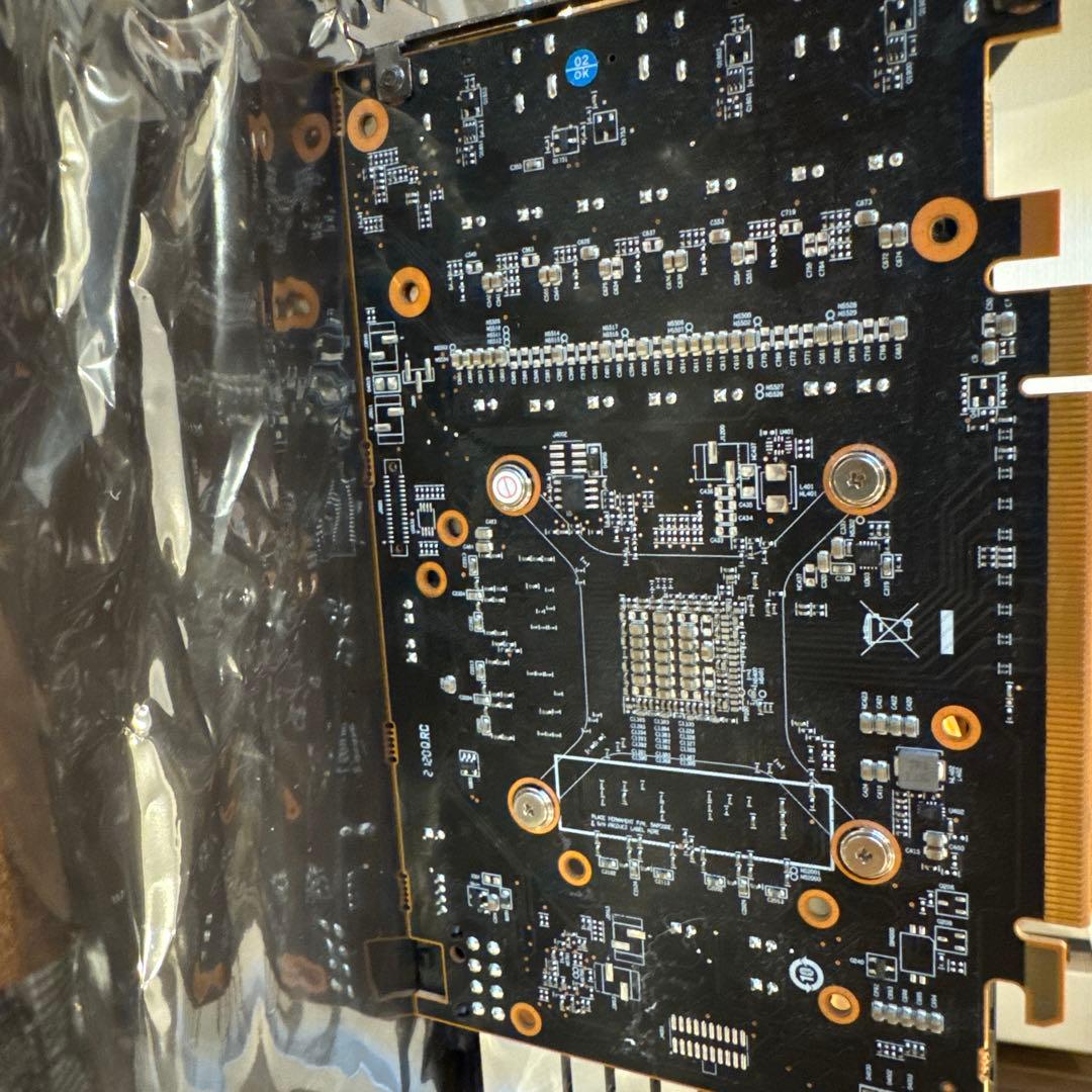 Radeon RX 6600 XT グラフィックボード