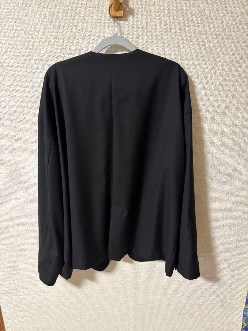 【美品】ソラモナラーム　ノーカラーワイドジャケット 黒
