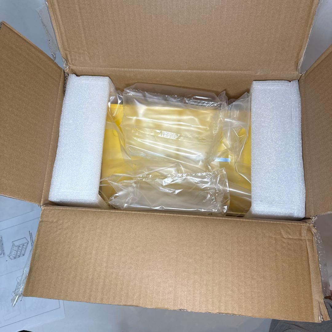 エムアンドエムズ　M&Ms キャンディ　ストアディスプレイ　シェルフ　アメトイ