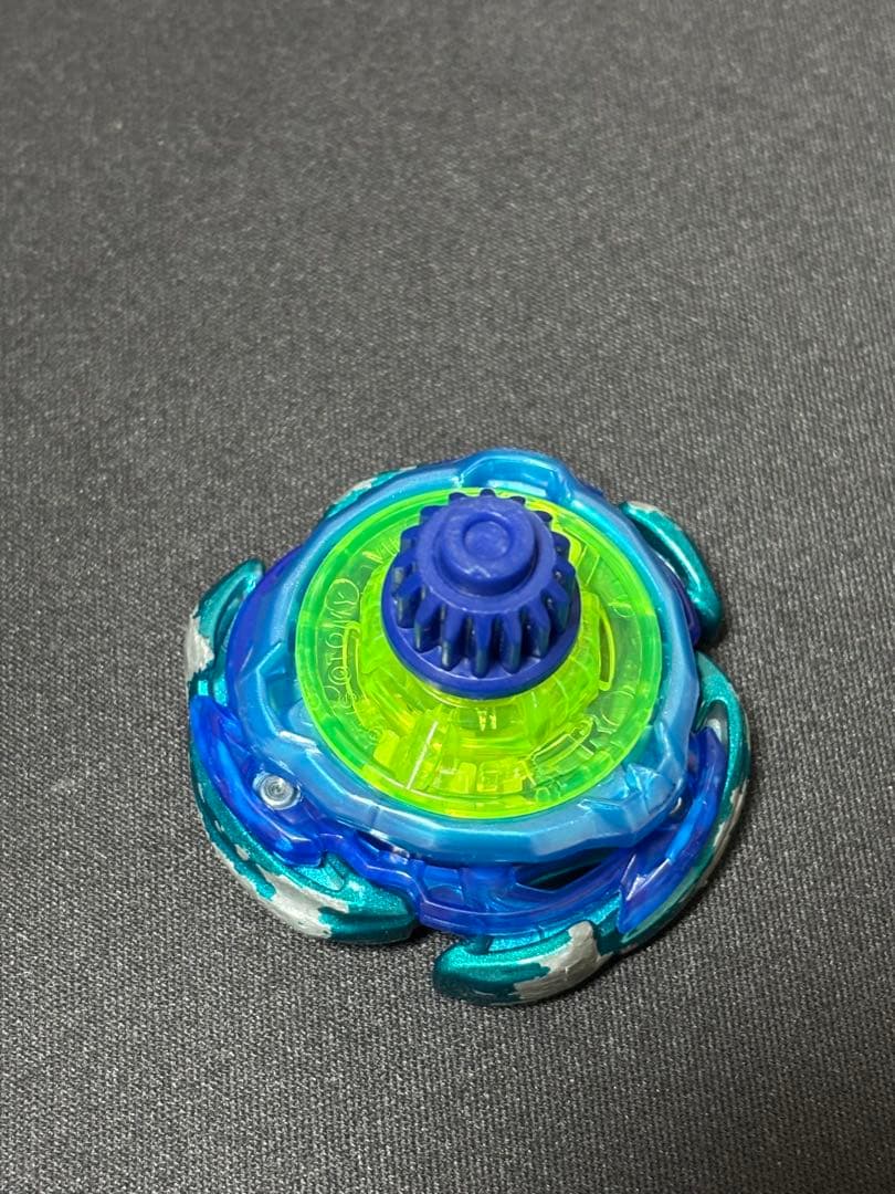 ベイブレードXエアロペガサス3-70A ダブルメタルコート:ブルー&グリーン