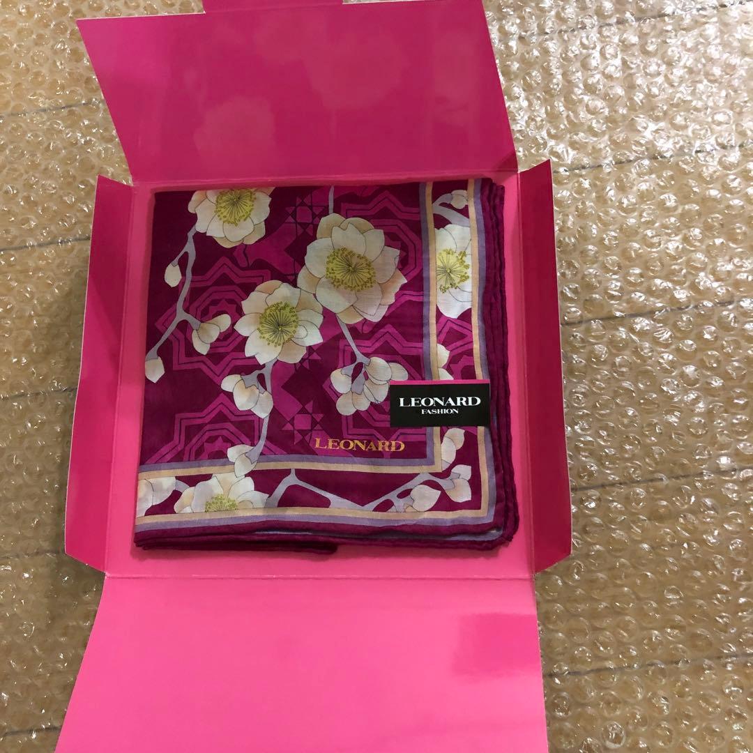 will様おまとめリクエスト3出品より合計4枚レオナールハンカチ 新品未使用