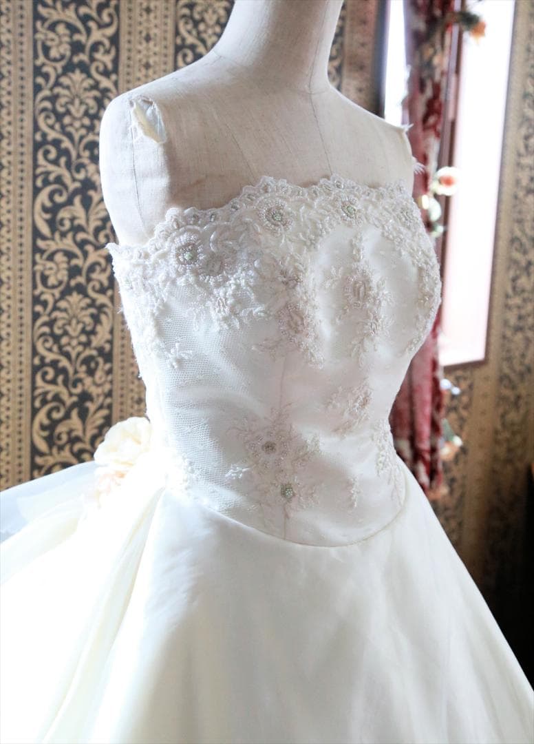 王道デザイン高級ウエディングドレス9号11号13号M~LLサイズ編上げ調節可能