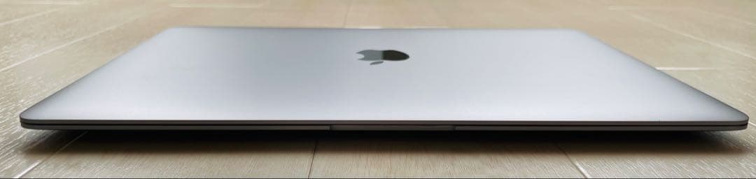 Apple MacBook Air M1 13.3インチ スペースグレイ
