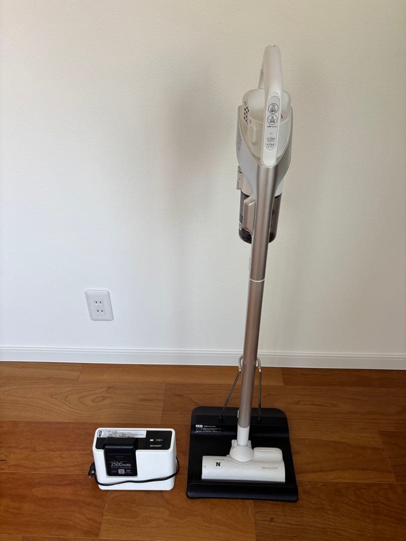 SHARP スティッククリーナー EC-AR8本体 2500mAh