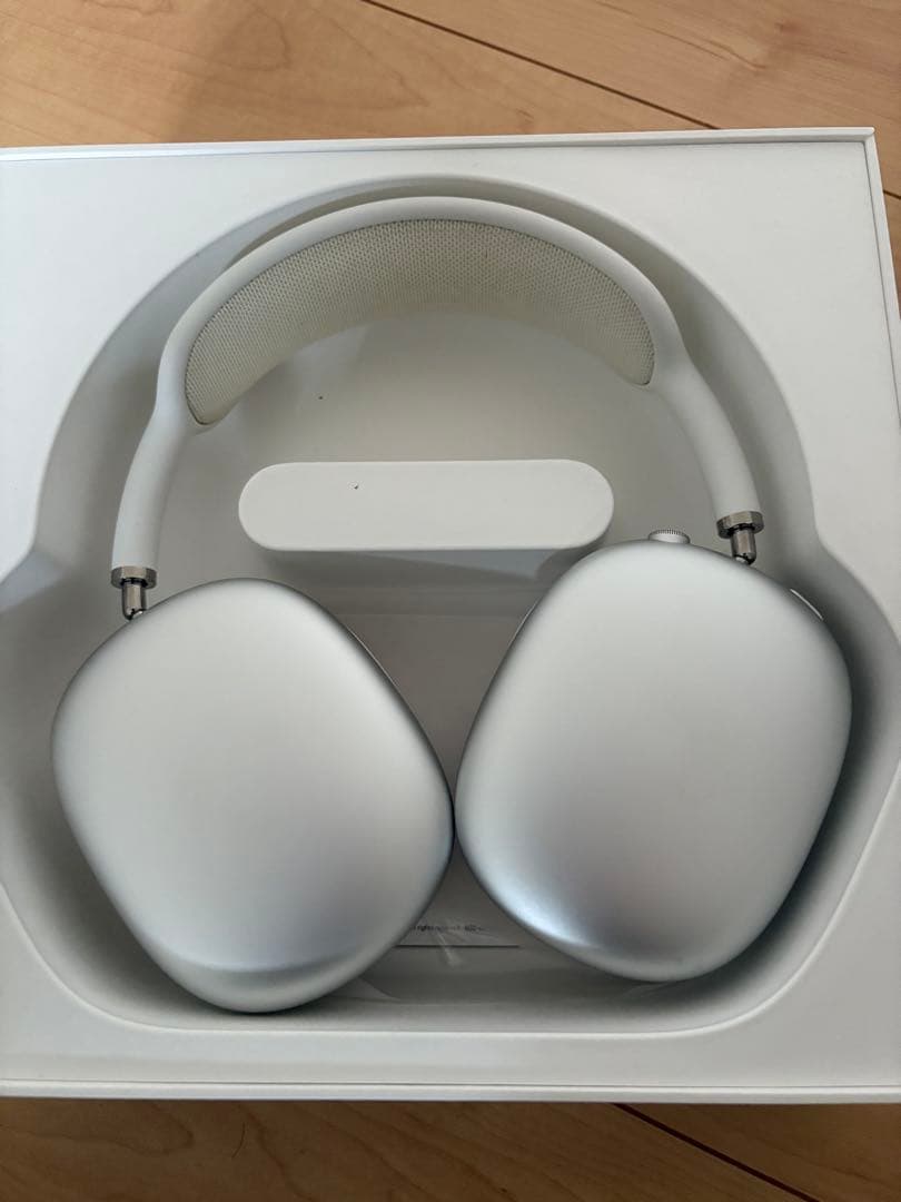 Air Pods Max シルバー