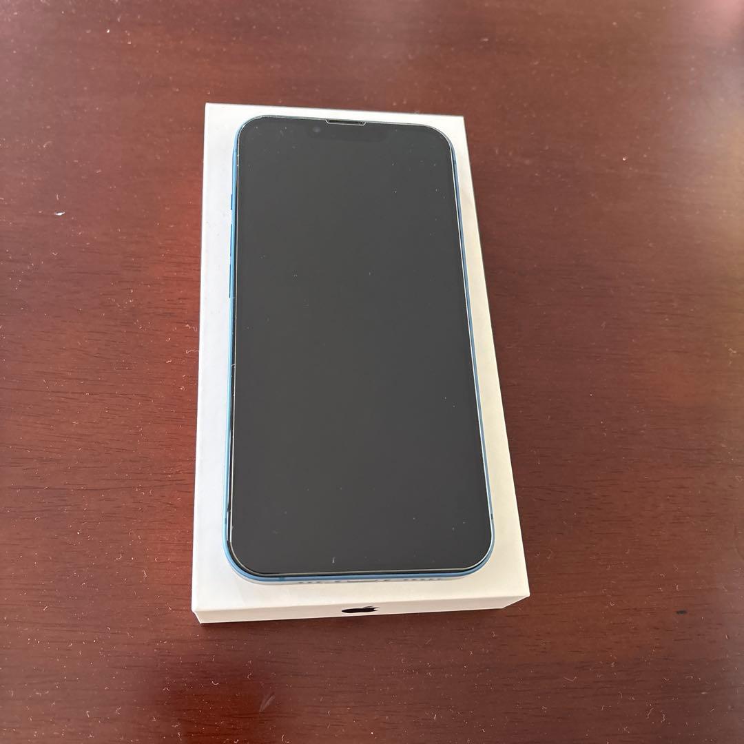Apple iPhone 13 青 本体