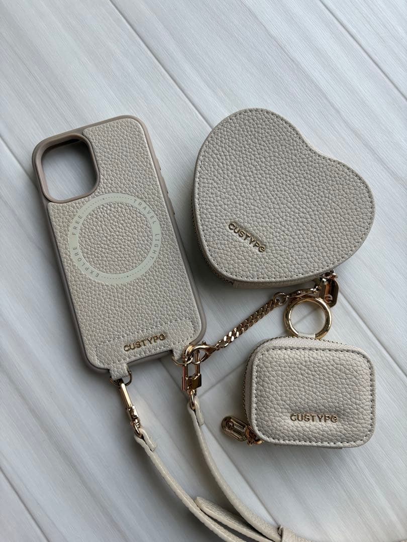 CUSTYPE iPhoneケース ベージュ iPhone16