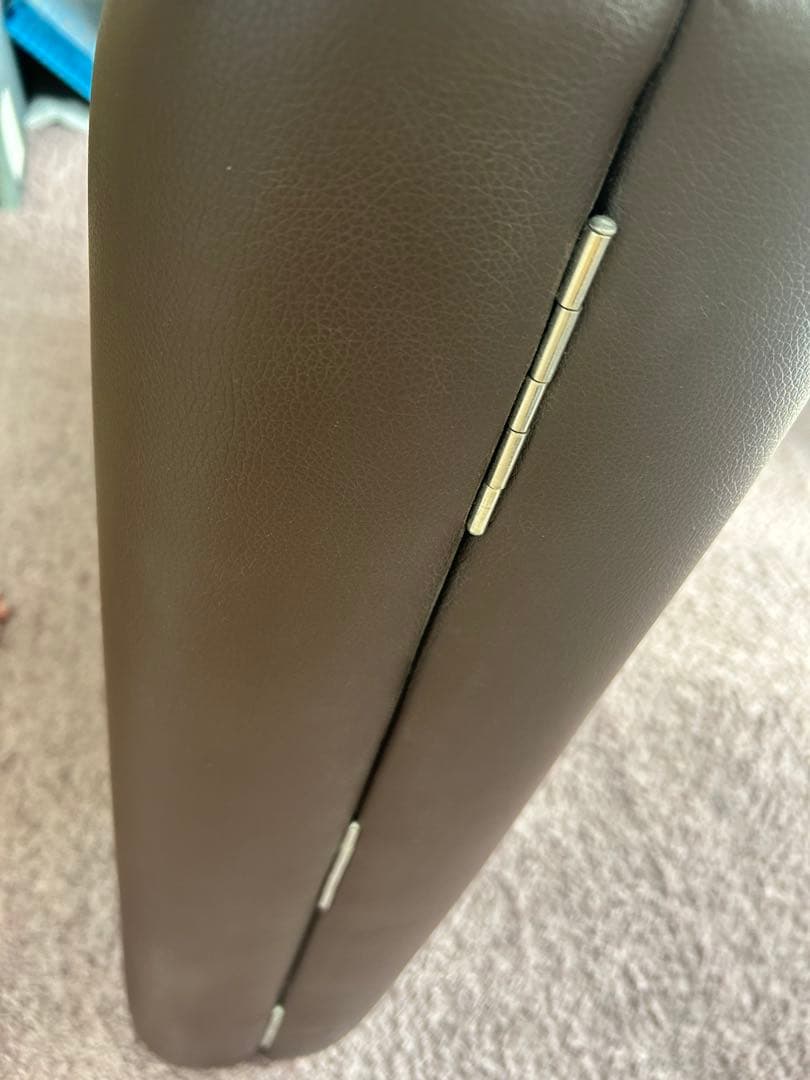 折りたたみ　マッサージベッド　world jb