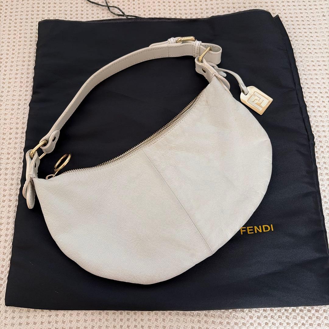 FENDI半ショルダーバッグ