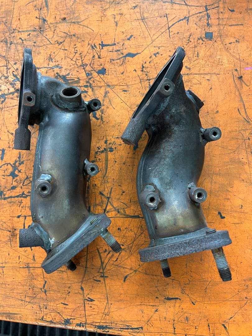 BNR34 純正タービンアウトレットパイプ