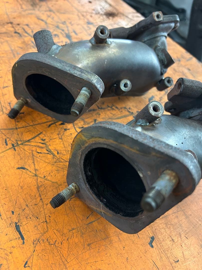 BNR34 純正タービンアウトレットパイプ