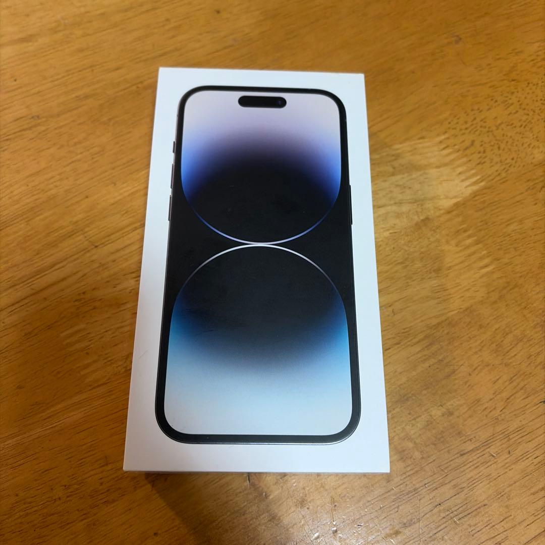 Apple iPhone 14 Pro 本体