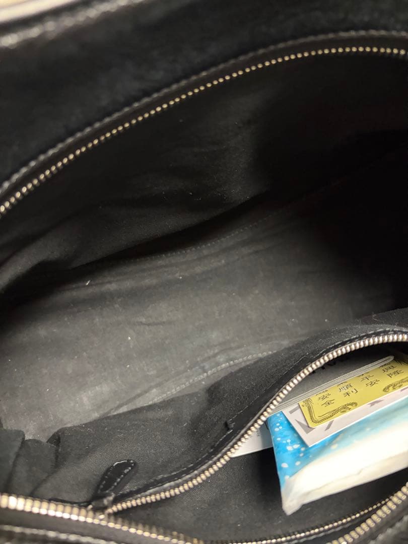 バレンシアガ　シティ　Le Carole バッグ　チャーム付き