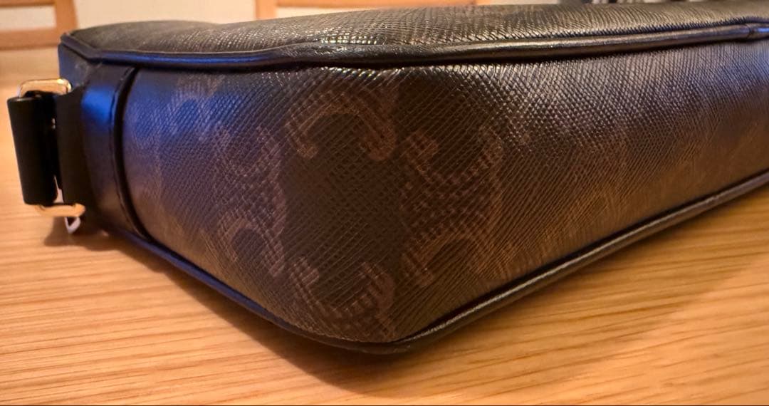 伊勢丹レシート有　CELINE ロゴ入り ショルダーバッグ