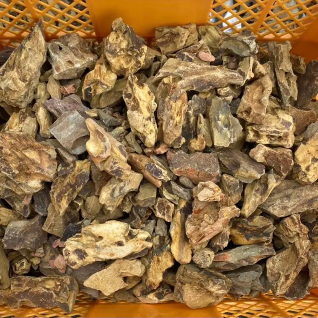 こもれび365　気孔石25kg　3-18cmランダム発送