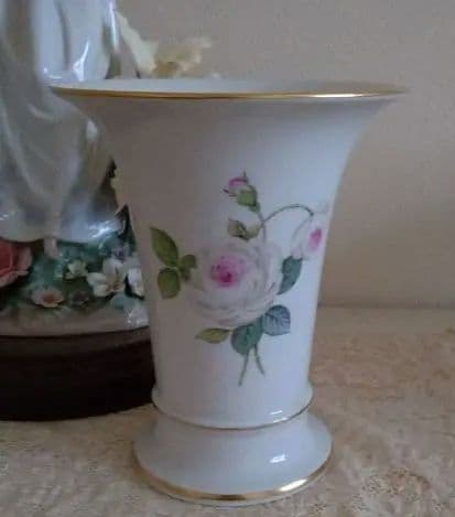 【専用】【未使用】Meissen ホワイトローズ／フラワーベース大 バラ柄金縁