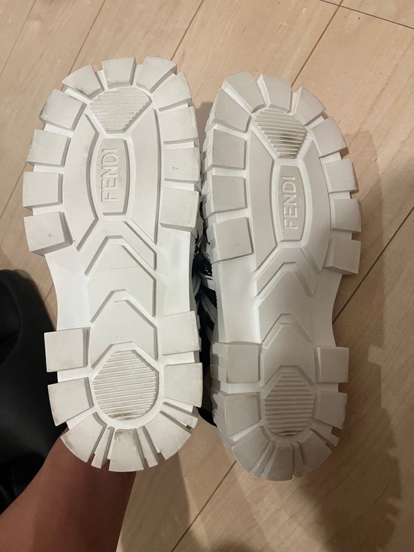 FENDI フェンディ　チャンキーソール サンダル