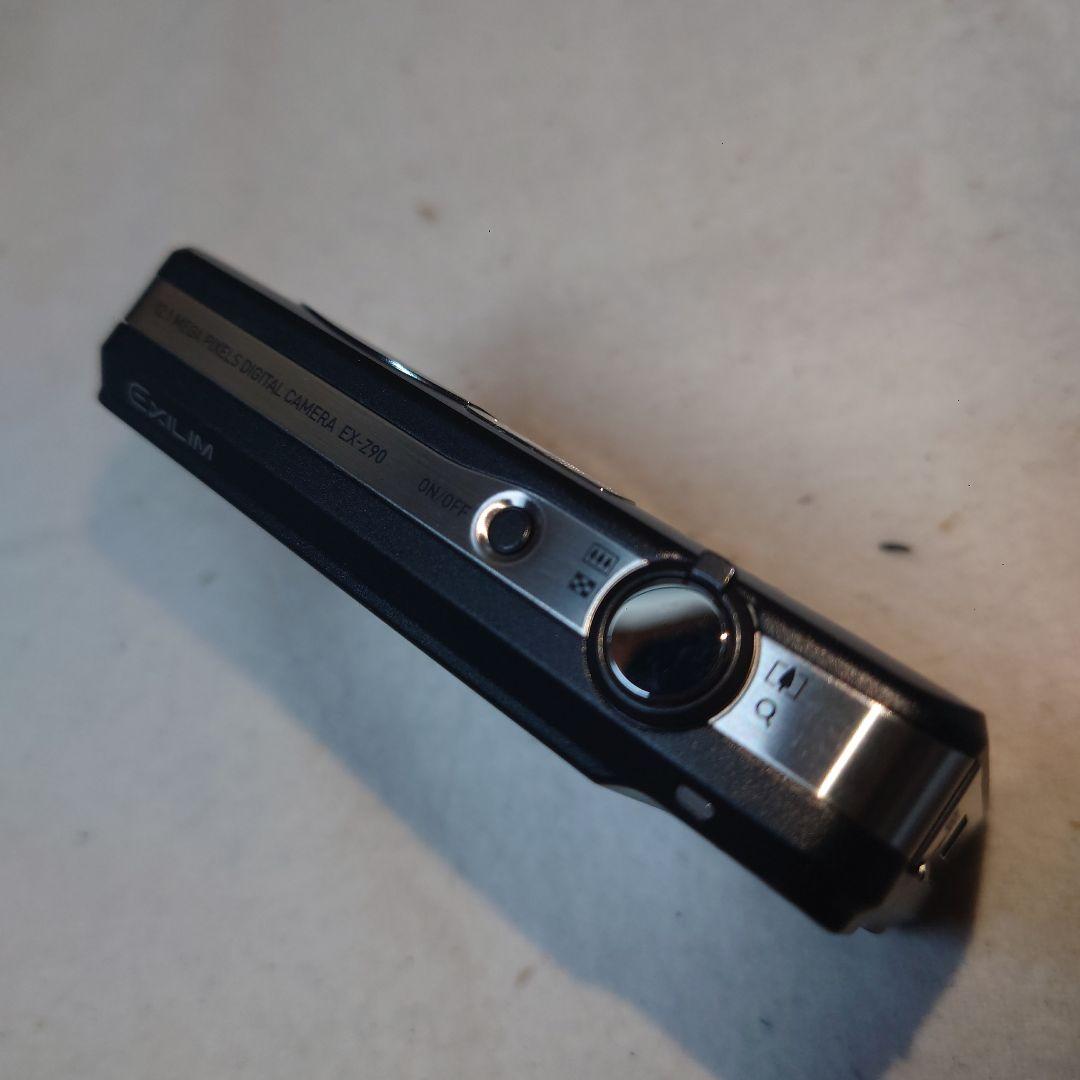 CASIO EXILIM EX-Z9012.1メガピクセル コンパクトカメラ