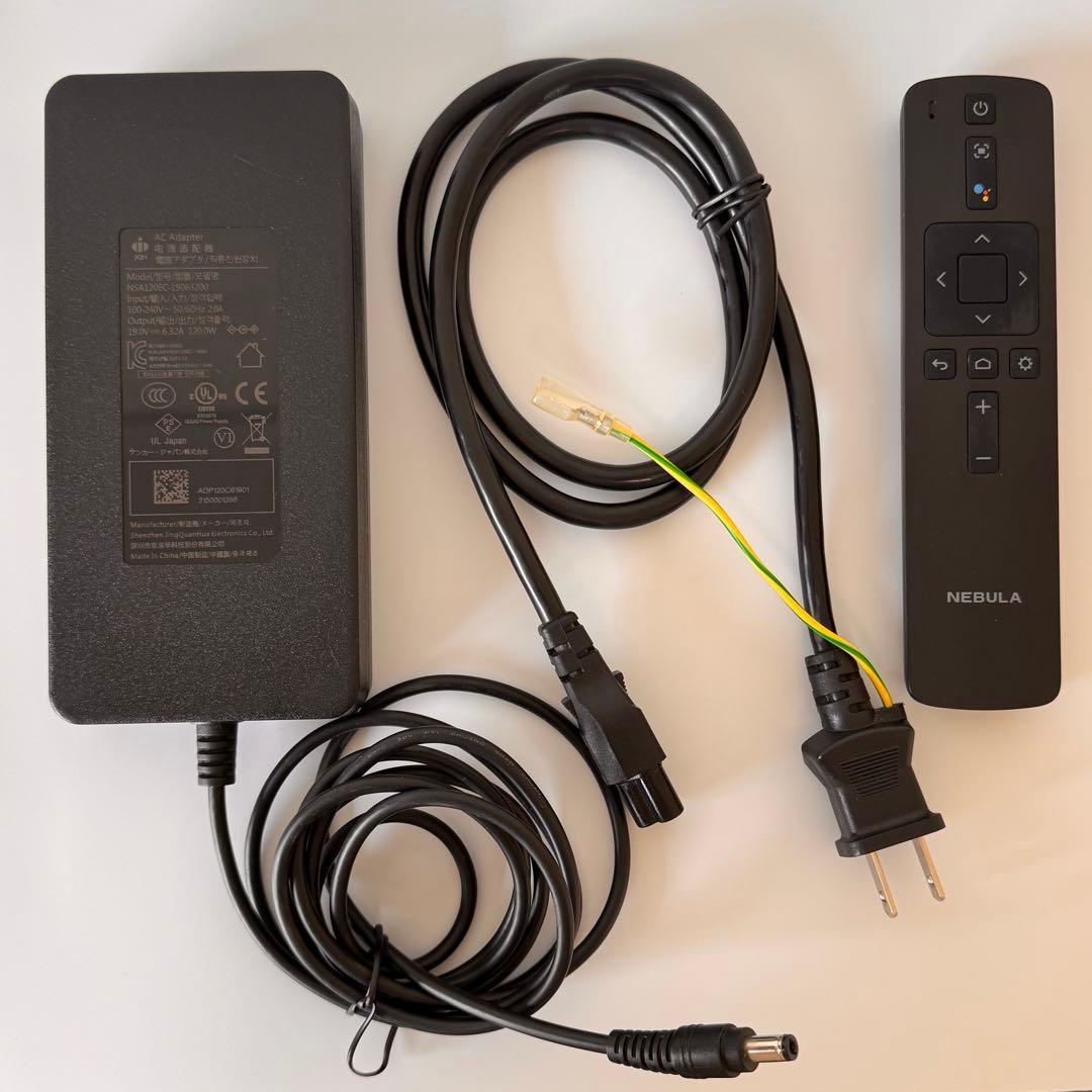 Anker アンカー Nebula Cosmos プロジェクター