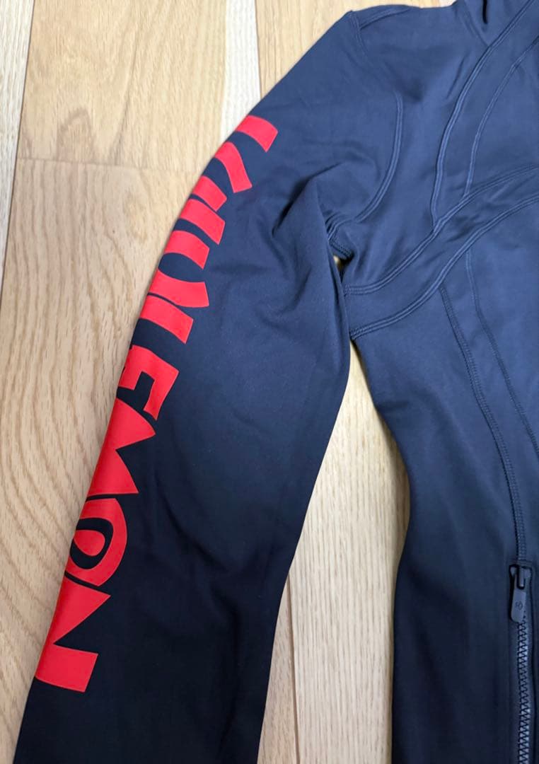 ルルレモン　ディズニー　Disney lululemon ジャケット　ヨガ　8