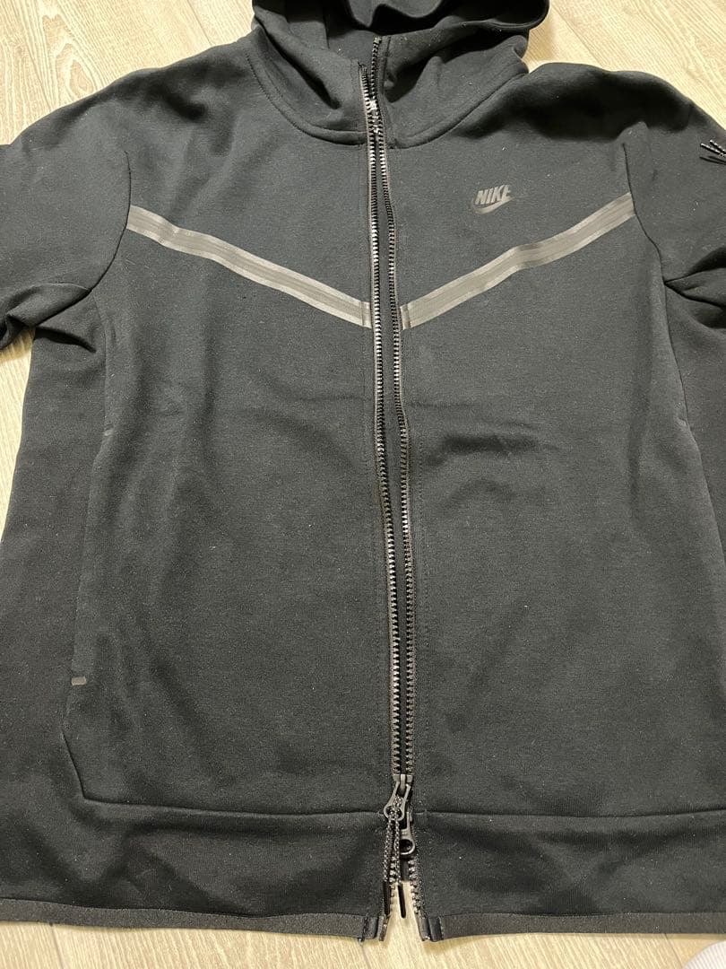 NIKEテックフリース黒 廃盤 上M下L