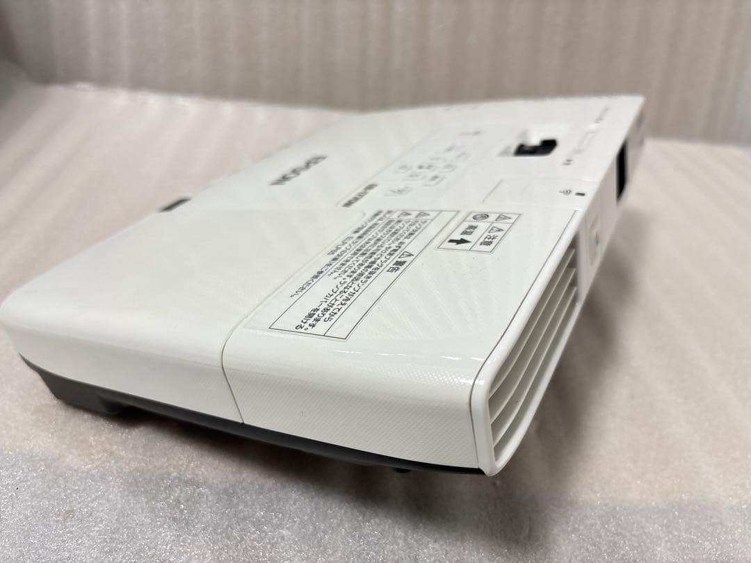 EPSON EB-1770W プロジェクター本体