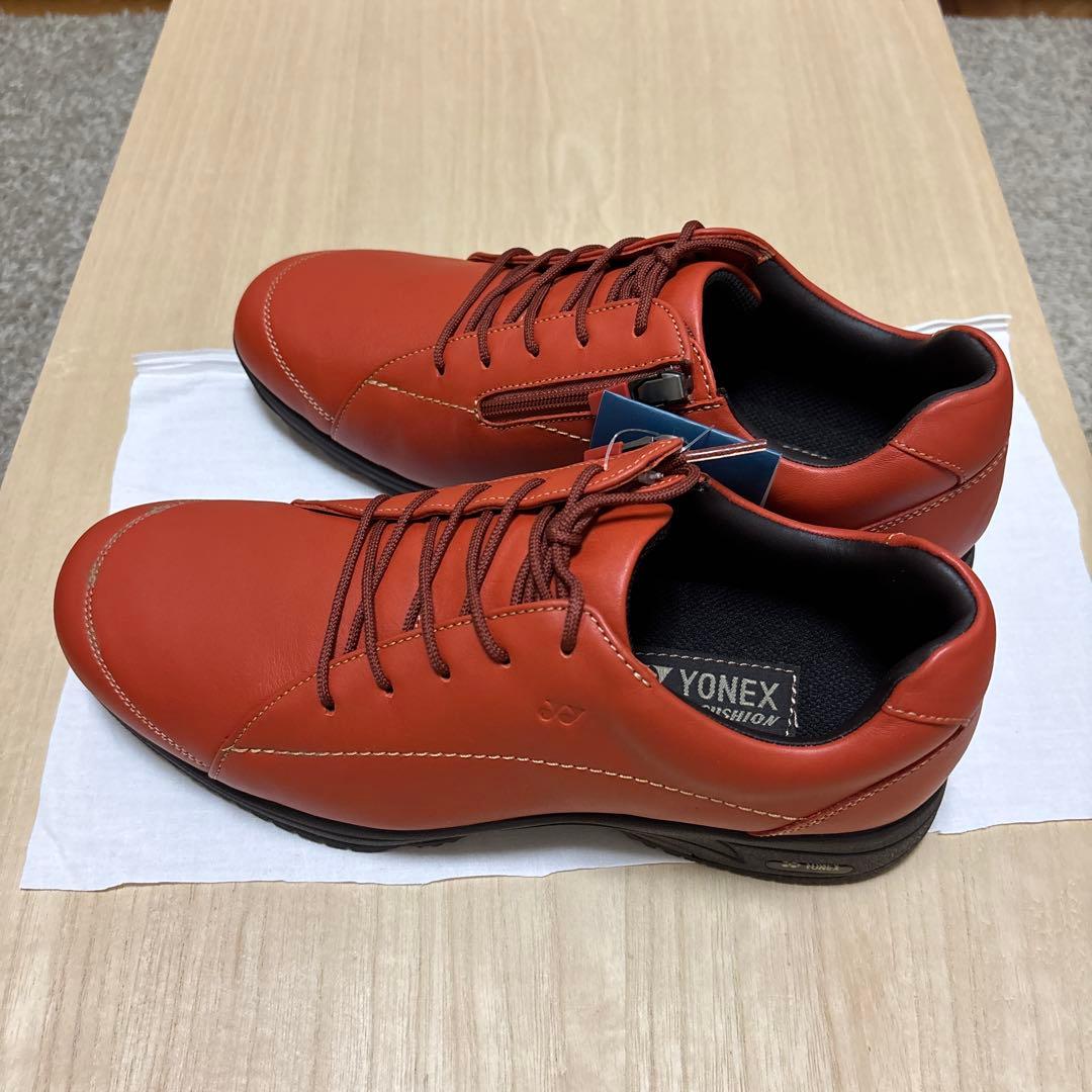 新品・未使用 YONEX ウォーキングシューズ オレン ジ レディース24cm
