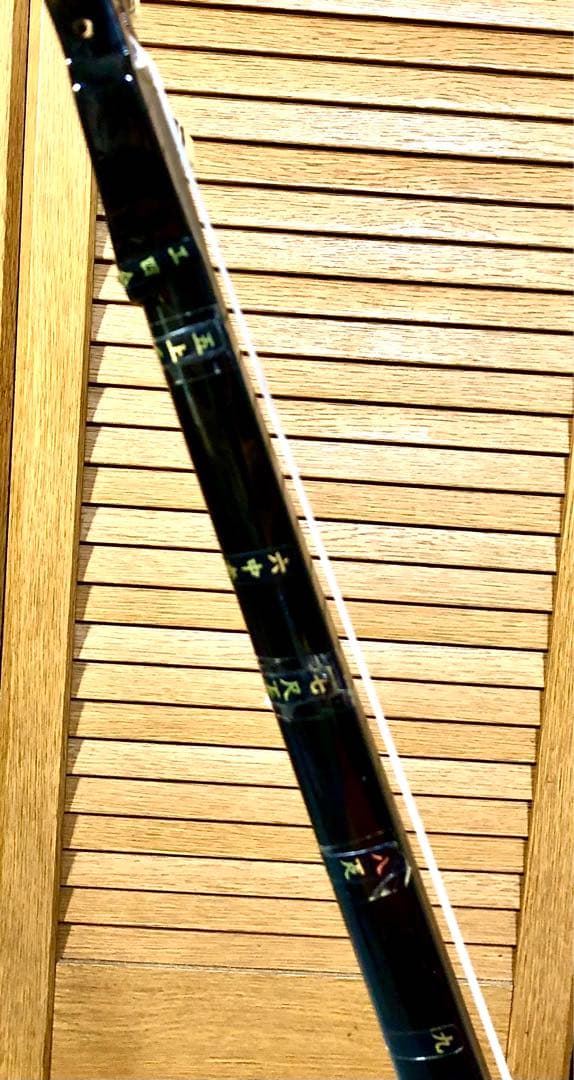 【美品】初心者向け三線本体、ハードケース付き（ハードケース金具一部にサビあり）