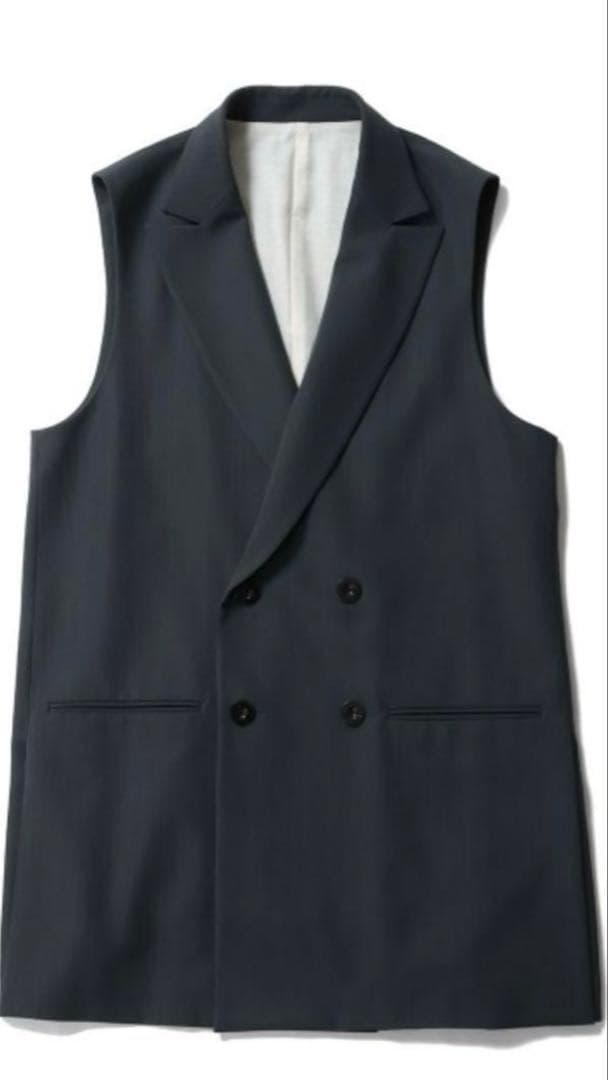 irenisa スリーブレスジャケット　ベスト、ジレ