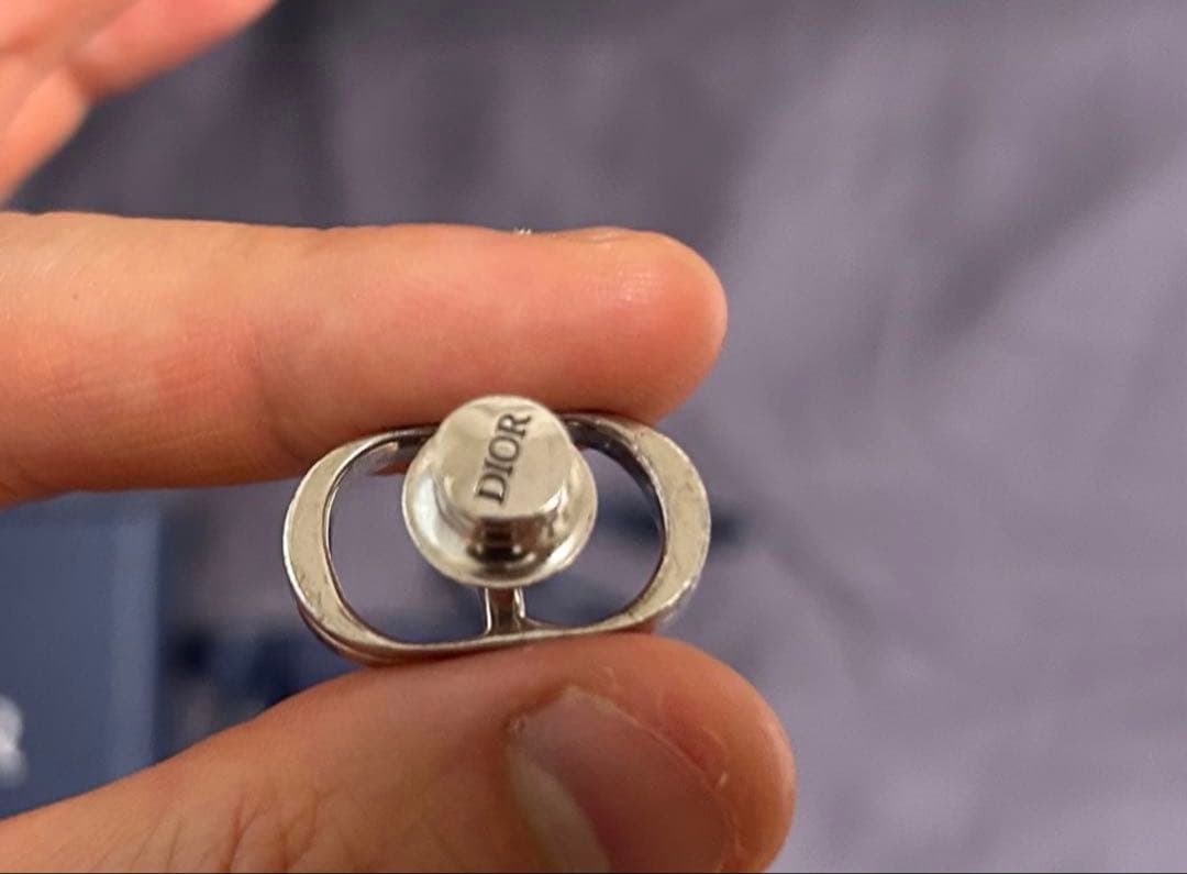 Dior CD ICON ブローチ シルバー