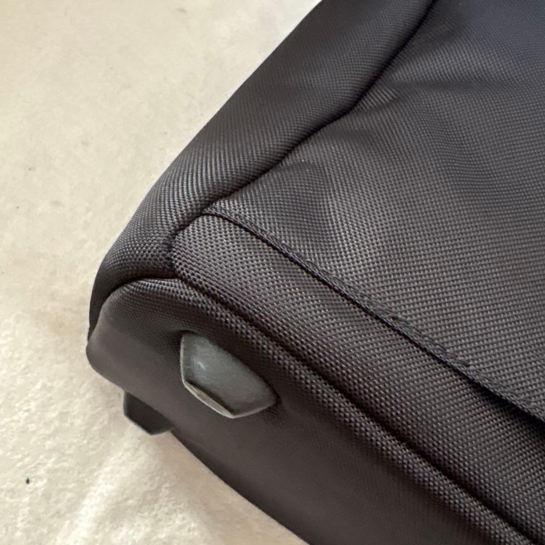 未使用級✨トゥミ ボストンバッグ ブラック 黒　2WAY チャーム