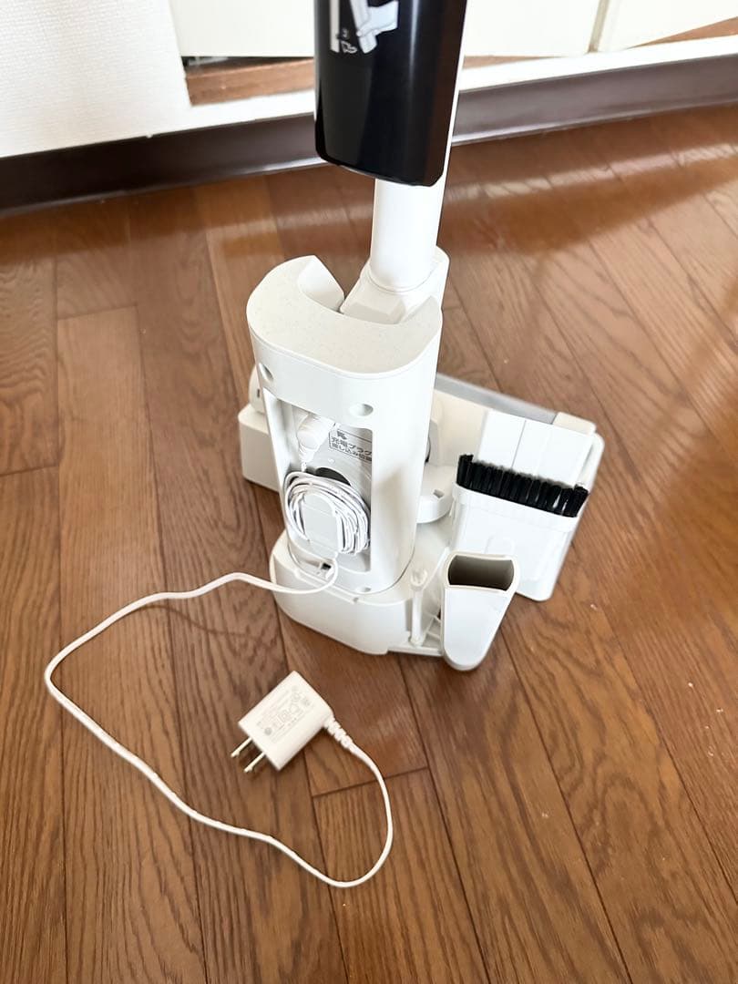 アイリスオーヤマ　充電式サイクロン　スティッククリーナー　SCD-L2P