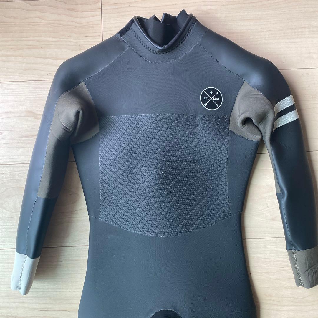 ブラック タイトフィット ウェットスーツ　130