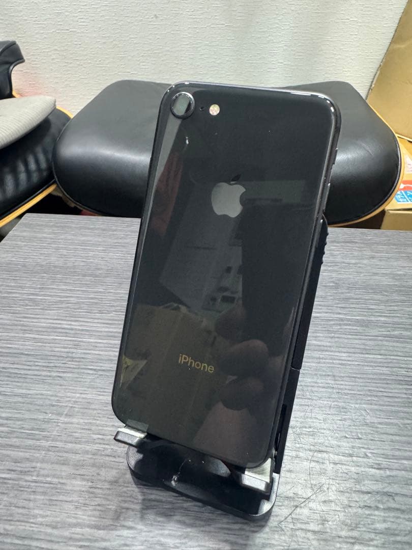 ③Apple iPhone 8スペースグレー 本体64GB SIMフリー1-10