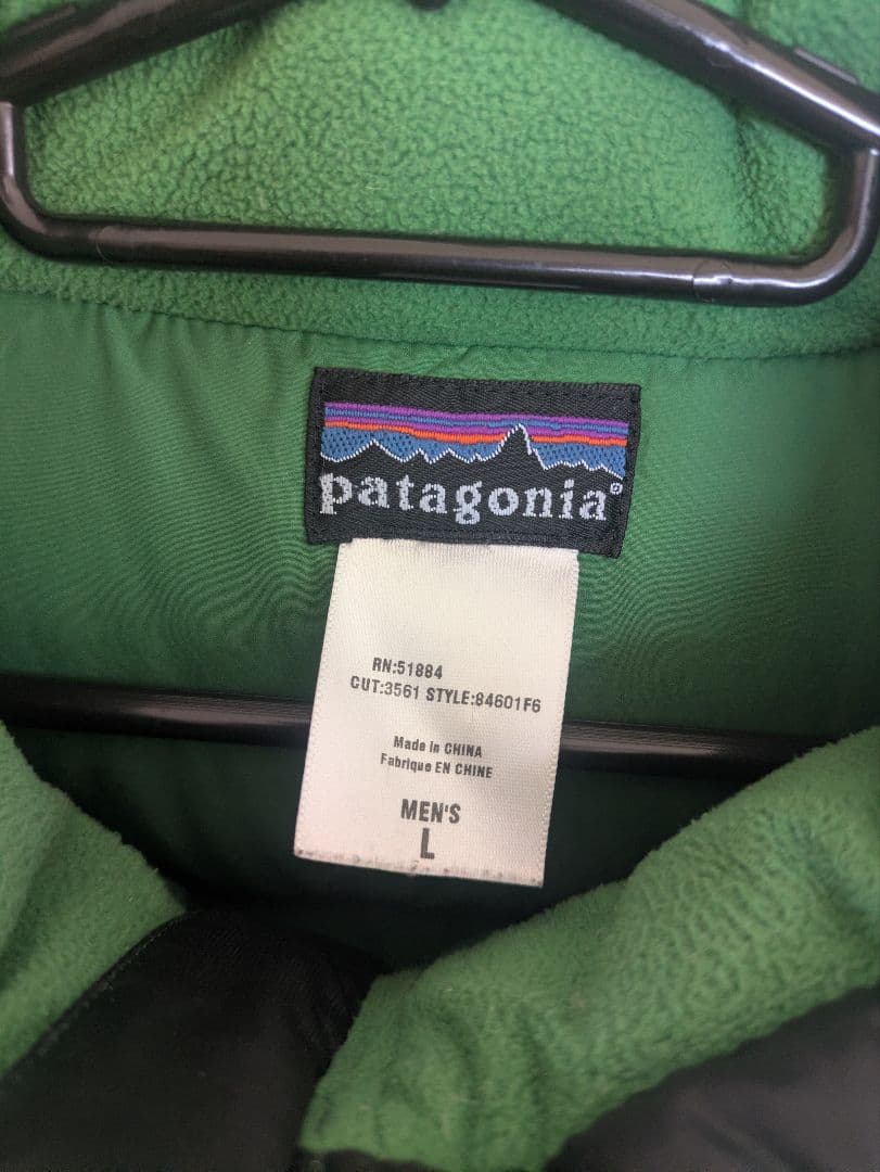 patagonia ダウンジャケット ダークグリーン