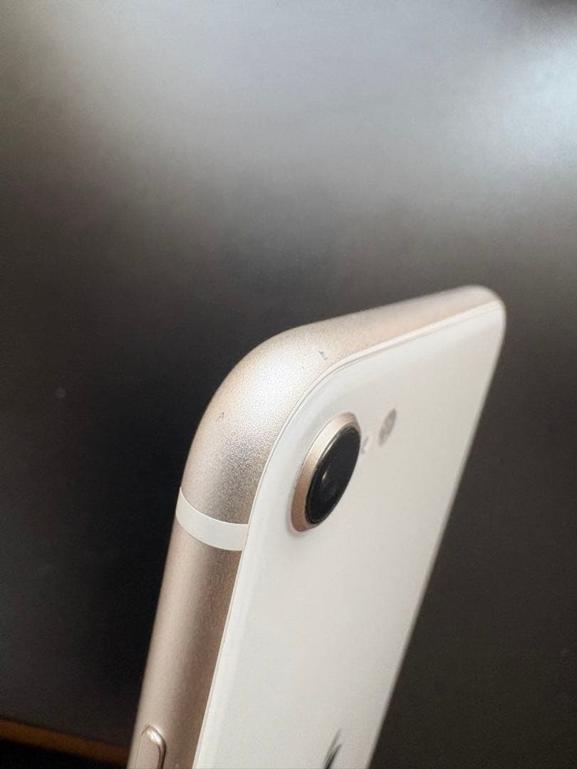 iPhone SE第3世代 128GB スターライト