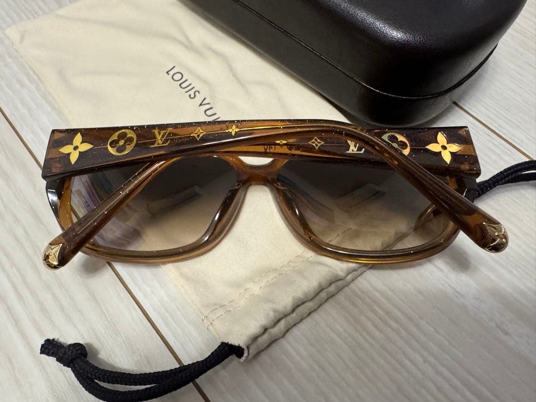 LOUIS VUITTON サングラス Z0460E オプセシオン