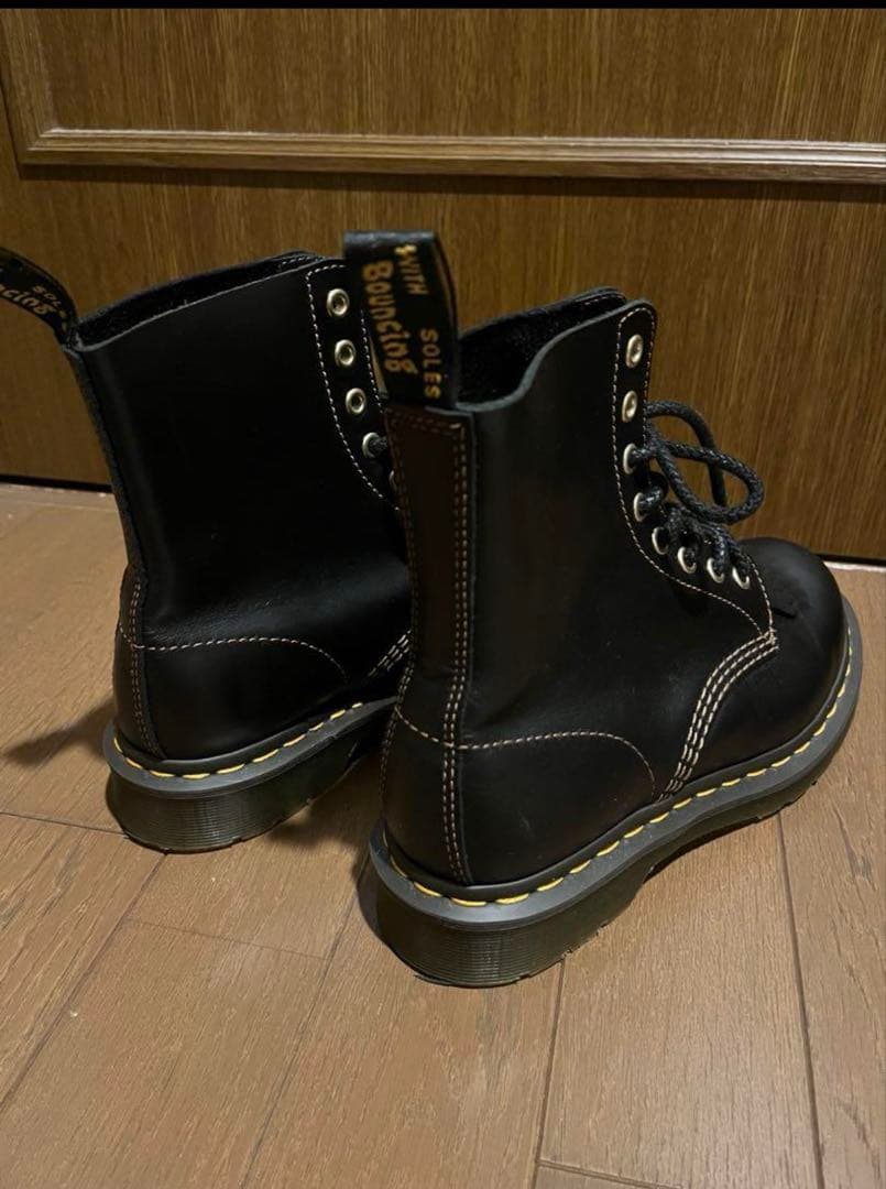 【たっこ】Dr. Martens 8ホールブーツ