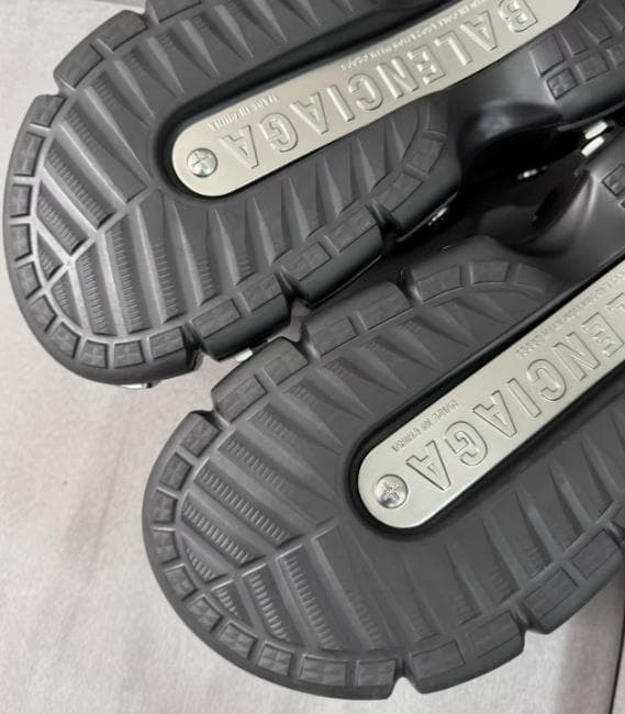 厚底ブラッククロッグサンダル ストリート系 箱付き サイズ42