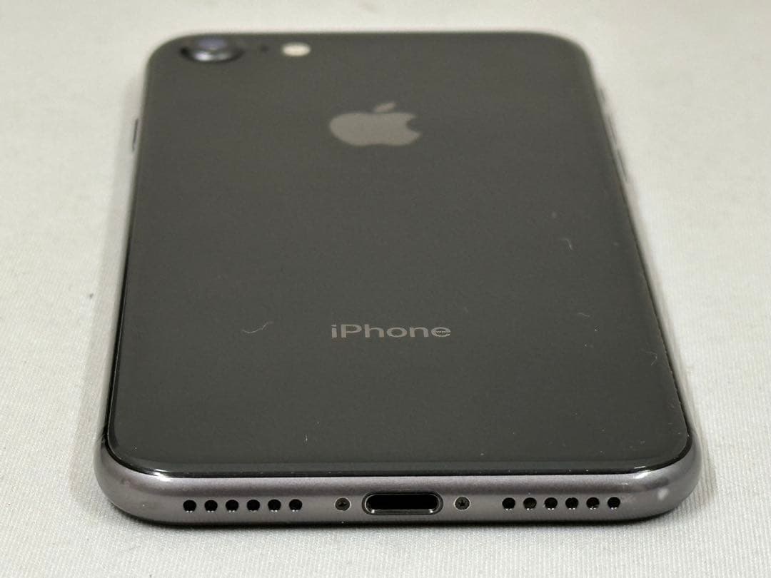 iPhone8 64GB simフリー