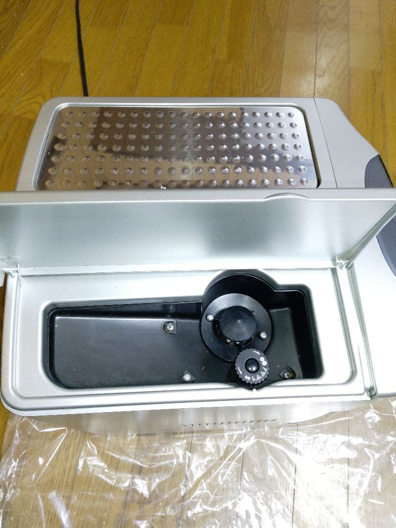 De'Longhi全自動エスプレッソマシン中古(動作確認済)