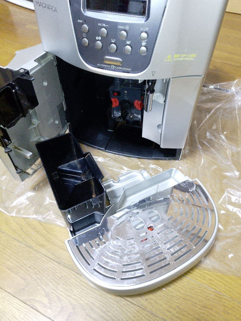 De'Longhi全自動エスプレッソマシン中古(動作確認済)