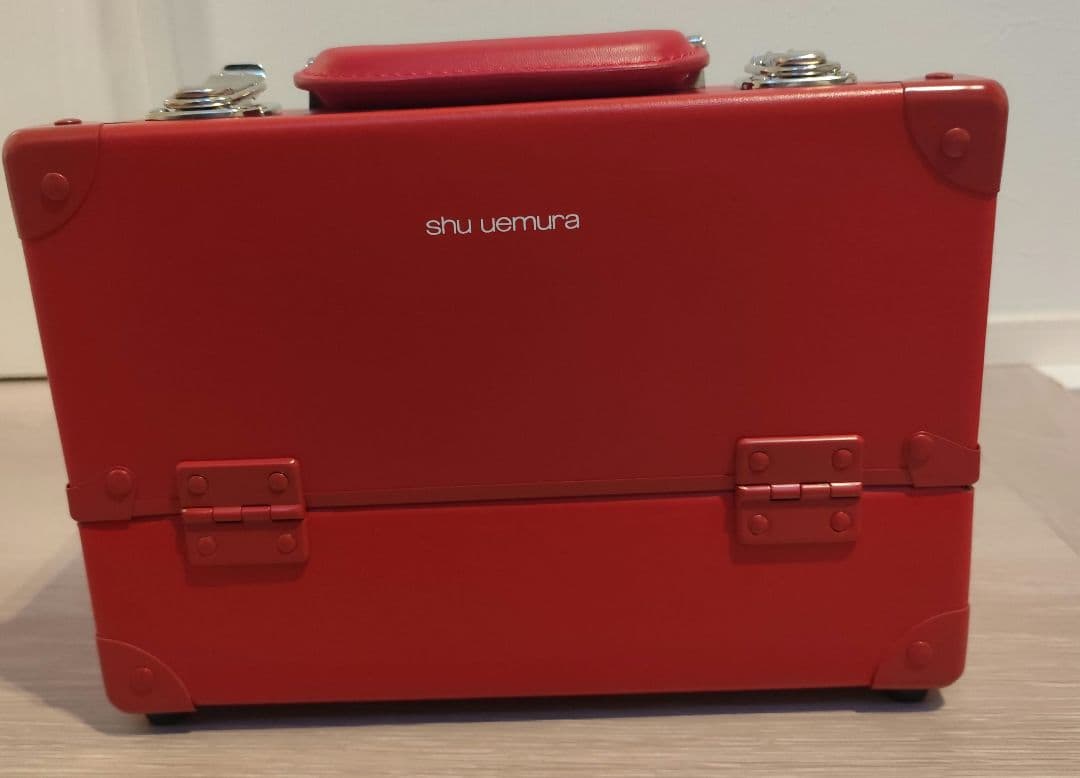 シュウウエムラ蜷川実花メイクアップボックス