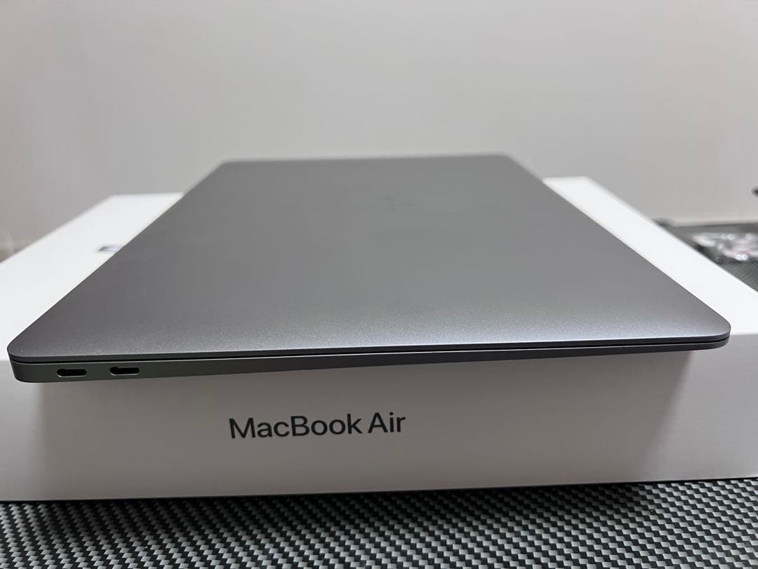 MacBook Air M1 2020 【8GB/256GB】13インチ